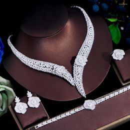 Ensemble de boucles d'oreilles et collier ThreeGraces, 4 pièces, zircone cubique brillante, couleur argent, fleur de luxe, bijoux de mariée pour femmes, accessoires de fête
