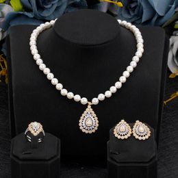 Collier Boucles d'oreilles Set Tirim Luxury Pearl Women's Bijoux Cumbic Zirconia Dubai Elegant Earge Ring Ring Bridal Jewellry Accessoires