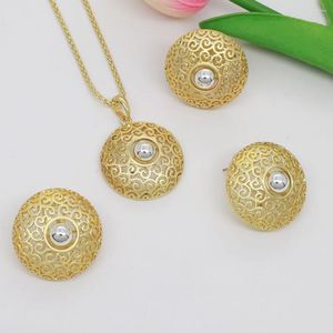 Ketting Oorbellen Set Trend Sieraden Voor Vrouwen Uitgeholde Brazilië Vergulde Verstelbare Ring Bruiloften Brider Party Gift