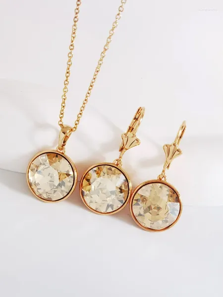 Ensemble de boucles d'oreilles et collier pour femmes, bijoux Bella tendance fabriqués avec des cristaux d'autriche, Clip de fête de noël et