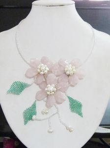 Ensemble collier et boucles d'oreilles fleur en cristal rose unique 19