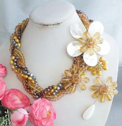 Ensemble collier et boucles d'oreilles uniques.Jolie décoration florale en perles de cristal mélangées!Mariage 20"