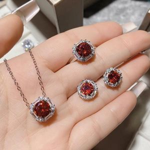 Ensemble collier et boucles d'oreilles Versa Grenade brillante rubis géométrique femme plaqué or Micro incrusté couleur trésor carré Zircon tour de cou clavicule