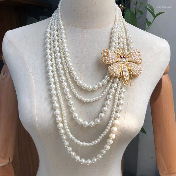 Ensemble de collier et boucles d'oreilles Vintage pour femmes, multicouches de perles, longue chaîne de pull, broche papillon élégante, bijoux pour femmes