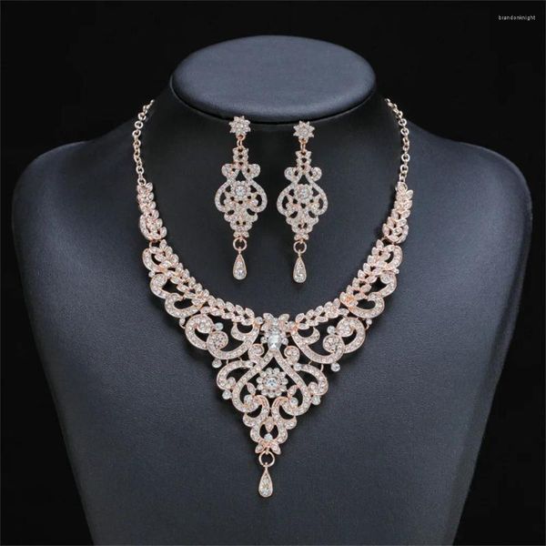 Collier boucles d'oreilles ensemble Vintage cristal blanc élégant collier creux boucle d'oreille de mariage bijoux magnifique cadeau de mariée accessoire de banquet pour femme