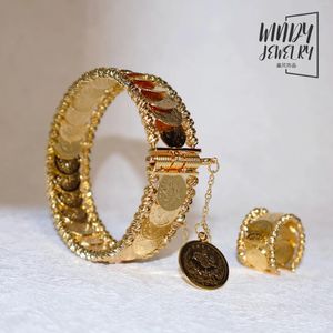 Pendientes de collar Conjunto de joyas ventosas Moneda de 24 km de oro chapado en dubai Mujeres árabes brazaletes de lujo brazalete de boda nupcial anillos