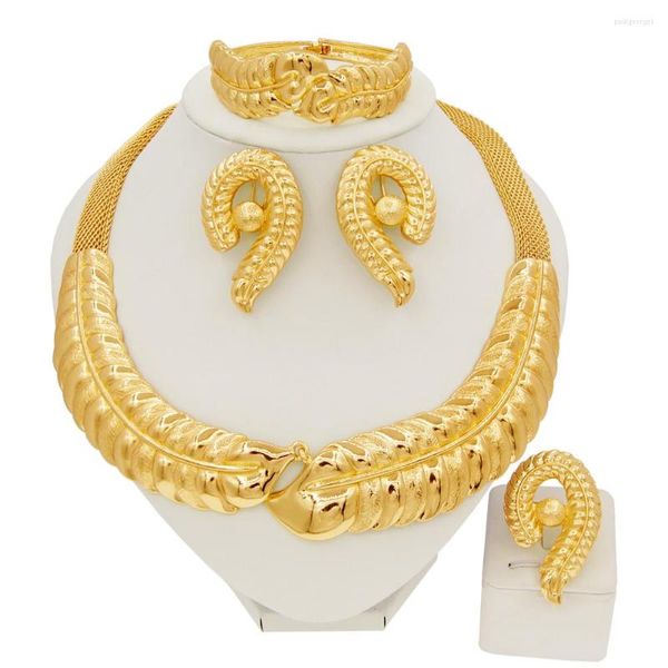 Collar Pendientes Conjunto Mujer Joyería Italiana Chapada En Oro Original Dubai 18K Diseño Conjuntos De Anillos Tendencias De Moda