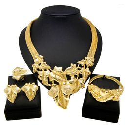 Ensemble collier et boucles d'oreilles YULAILI, vente de bijoux polyvalents en plaqué or Floral et bague classique de luxe pour femme