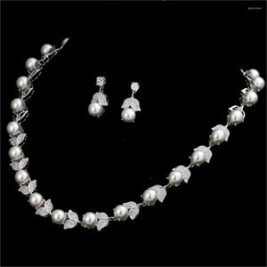 Collier boucles d'oreilles ensemble Zircons 2023 mode luxe feuille ronde cubique Zircon perle de mariée pour les femmes fête de mariage bijoux fantaisie
