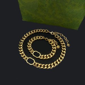 Ketting sieraden Nieuwe designer ketting en armbandchoker voor unisex Letter Bracebanden Gold Chain Supply roestvrijstalen charme kettingen sociale bijeenkomsten