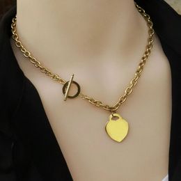 Mode-sieraden Ontwerper Ketting Ontwerper Armband Bedel Hart Set 18k Goud meisje Valentijnsdag liefde cadeau sieraden 5655