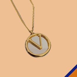 Collier pendentif chalandon de chaîne de chandail V bijoux de luxe bijoux clavicule double couches monogram