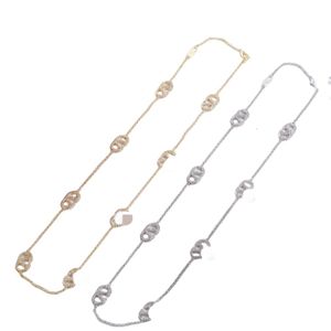 Collier Valentian Nu Designer De Luxe Mode FemmesNew Warren Collier Chandail Chaîne Polyvalent Personnalisé Couple Collier Chandail Chaîne