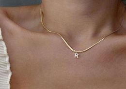 Collar Wearring con incrustaciones de diamantes R letra cadena de hueso moda viento fresco sensación avanzada chapado en oro de 18 quilates206y2916083