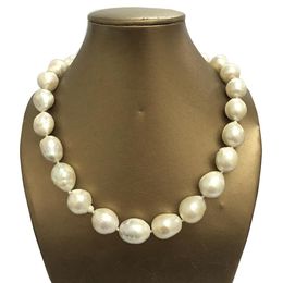 Colliers 100% NATURE COLLIER DE PERLES D'EAU DOUCE baroquecollier de grosses perles