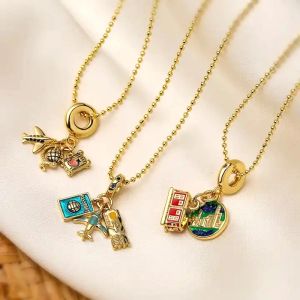 Collares 10 Uds., collar de cadena con cuentas de globo y cámara de avión pequeño para mujer, collares chapados en oro con tren esmaltado, joyería de la suerte