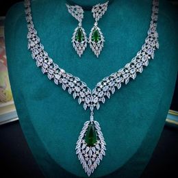 Kettingen 14k White Gold Filled Emerald Cz Sieraden Set Promise Party Wedding Oorbellen Ketting voor vrouwen Bruidsverlovingssieraden Bijou