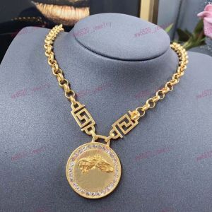 Kettingen 20 soorten Sutra Designer ketting, 18K goud, hoge kwaliteit ketting, mythische medusa gesneden portret, zirkoon, kristal, email, neutral