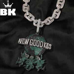 Kettingen Een paar goede kinderen logo hanger ketting voor mannen grote gesp kubieke zirkonia iced 3 kleine engelen die de aarde hiphop sieraden vasthouden