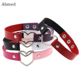 Colliers Ahmed Fashion Leather Choker Collier Femmes Goth Heart Chocker Gothic Statement Collier 2021 Nouveau punk bijoux Collier Femme