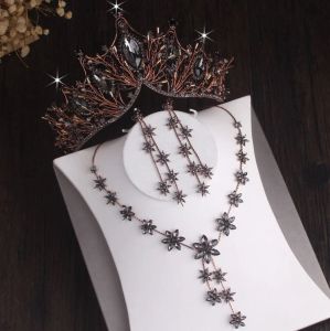 Kettingen barokke vintage zwarte kristallen bruids sieraden sets strass kroon tiara choker ketting oorrang dubai Afrikaanse kralen sieraden set