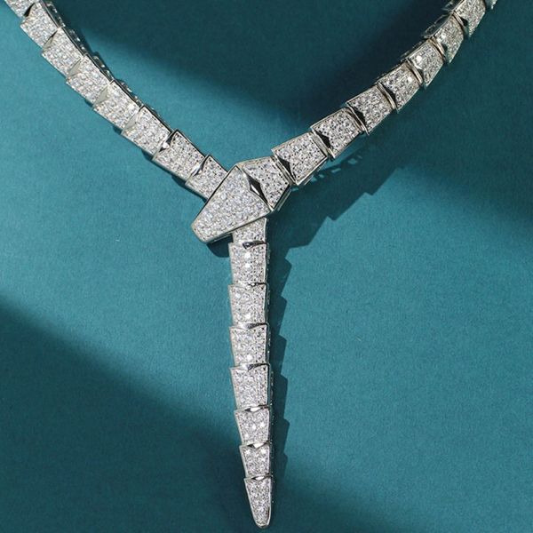 Colliers Classic Fashion Full Zircon Diamond Pierre large ou étroit Collier de tour de cou en forme de serpent Femmes Femme de luxe Designer Gold Bijoux