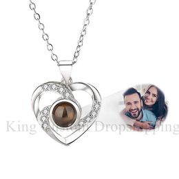 Colliers Photos d'animation d'étoiles personnalisées collier de Projection en forme de coeur personnalisé cadeaux commémoratifs pour couples cadeaux de la saint-valentin