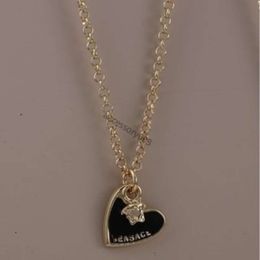 Colliers mignon Elephant Choker Collier Set Animal Pleend en acier inoxydable Pendante Femmes Soeurs Madies belles et généreuses