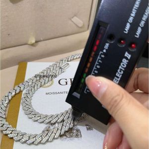 Ketters Designer voor mannen Fine Jewelry Pass Diamond Tester Iced Out Miami Necklace Sterling Sier 14mm Fashion Cuban Link Hip Hop Chain