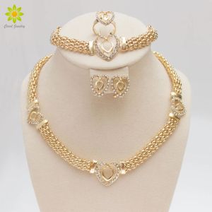 Kettingen gratis verzending Dubai goud kleur hart vorm ketting set mode kristal bruiloft bruids kostuum sieraden ses