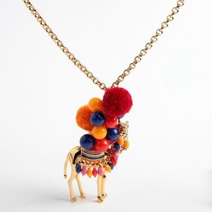 Colliers émail émaillé chameau coloré long collier boule de cheveux bijoux pour femme 2022 tendance
