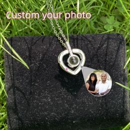 Colliers Family Memory Gift Unique Photo Collier de projection personnalisée Collier de projection en forme de coeur en forme de coeur