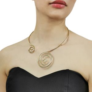 Colliers Fashion Spiral Shape Metal Torques Chokers Colliers pour femmes Bijoux Punk Cuff Collier Collier Gold Couleur Manilai