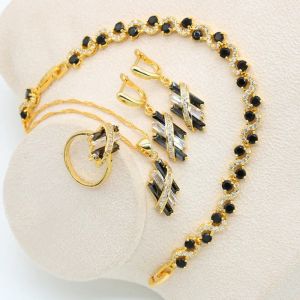 Kettingen Goud Kleur Sieraden Set voor Vrouwen Zwart Wit Zirkoon Armband Oorbellen Ketting Hanger Ring Verjaardagscadeau