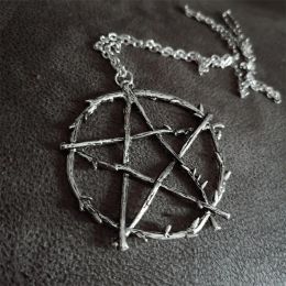 Kettingen Gothic Charm Pentagram ketting voor vrouwen Grunge Pentacle Wicca Punk Pentagram Statement Sieraden Creatief Fashion Delicaty Cadeau