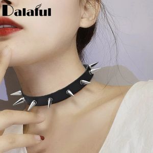 Kettingen Gothic Spike Rivet Chocker Sexy Belt Collar Pu Leather Goth Necklace For Women Party Club Chockers Punk Party Club Jewelry X637