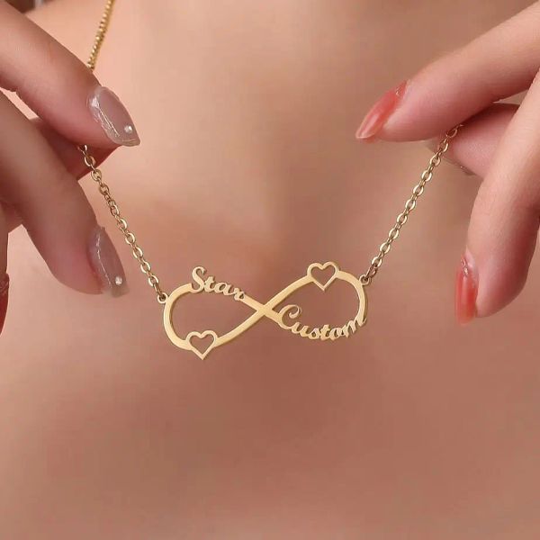 Colliers Infinity Symbol Nom personnalisé Collier Coupages Noms Pendants Jewelry Gift For Girlfriend Gold Color Deux textes Collier