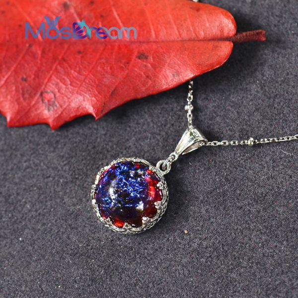 Colliers Itsmos Dragon's Breath Pendant Collier Fire Opale Round Cabochon 13 mm Cadeau élégant vintage pour les femmes Collier Light Blue