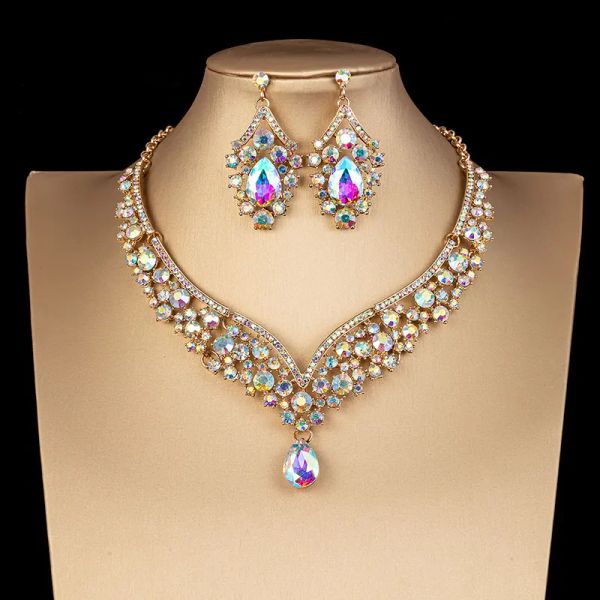 Colliers Luxury Crystal Ab Color Choker Collier Boucles d'oreilles Ensemble de bijoux nuptiale pour la mariée Costume Bijoux Femme