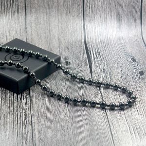 Colliers Stone d'hématite magnétique 8 mm Perles rondes Collier de guérison Thérapie Black Jewlery pour hommes et femmes HN023