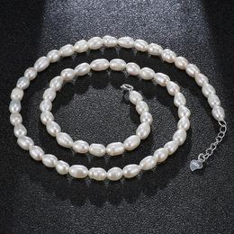 Collares Perlas naturales de agua dulce Collar con forma de arroz Cuentas pequeñas Cadena de plata de ley 925 de 4,55,5 mm Joyería elegante de moda para mujeres