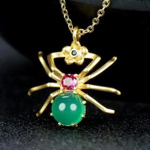 Kettingen Natuurlijke Groene Jade Spider Hanger Met Zwarte Edelsteen Ruby 24k Vergulde Zuiver Koper Charme Ketting Vrouwen Fijne Sieraden accessoires