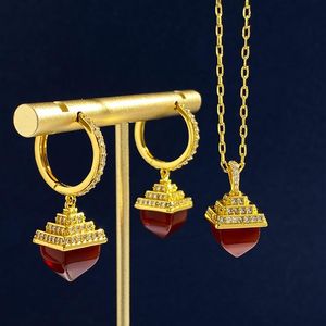 Kettingen Nieuwe Trendy Mode Smaragd Zwarte Onyx Diamant Piramide Ketting Groothandel Hoge Kwaliteit Temperament Sieraden Vrouwelijke Vakantie Cadeau