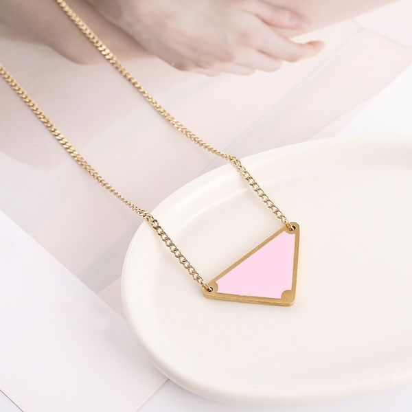 Colliers Pendentif Pendentif Triangle Colliers Pendentif Collier Bijoux Coeur Colliers Chaîne En Or Hommes Croix Méduse Chaîne Collier Meilleur Designer Brida