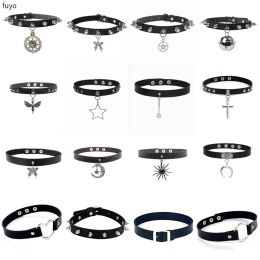Colliers Punk Gothic Choker Colliers pour femmes Girls Rivet Ball Sell Star Heart Cross Colliers Colliers Fashion Bijoux Cadeaux