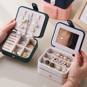 Kettingen kleine reis sieraden organisator doos kettingen oorbellen ringen display pu lederen draagbare dubbele laag spiegelopslag cadeau