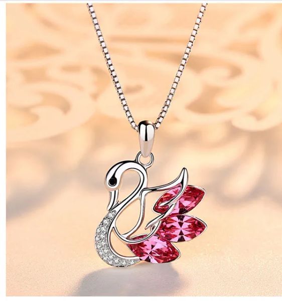 Colliers Sterling Silver Swan Pendant Collier Lisqueur Silver Chain Nature Amethyst Swan Charme Bijoux Pendant pour copine 2406