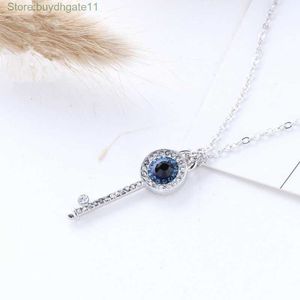 Colliers Swarovski Vente chaude Clé du diable Tiffa T-Home Collier Femmes Tempérament minimaliste Rose Or Bleu Eye Pendentif Collier Chaîne Foqx