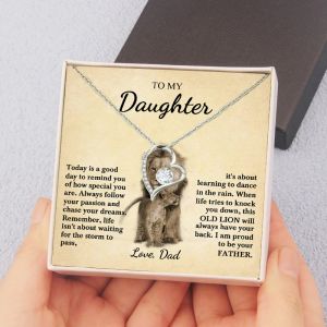 Colliers à ma fille Collier Lions fille et papa Aujourd'hui est un collier de carte de message de bonne journée avec boîte cadeau de remise des diplômes de Papa Papa