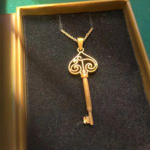 Kettingen Tyler schimmel Officiële perifeer dezelfde liefde Fearless Key Vintage ketting met originele verpakking voor mannen en vrouwen